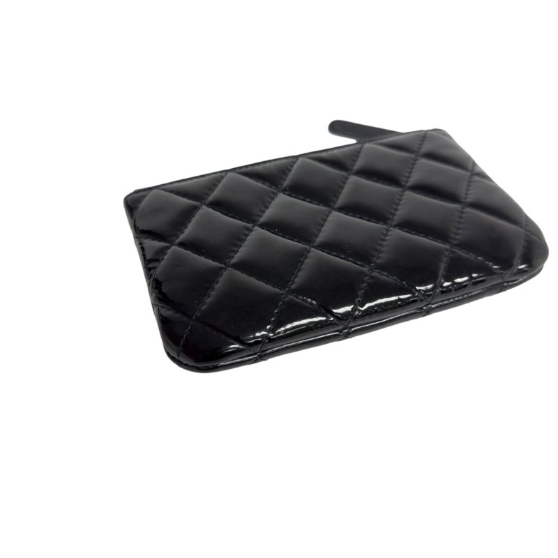 CHANEL CC 漆皮 拉鏈小包-7