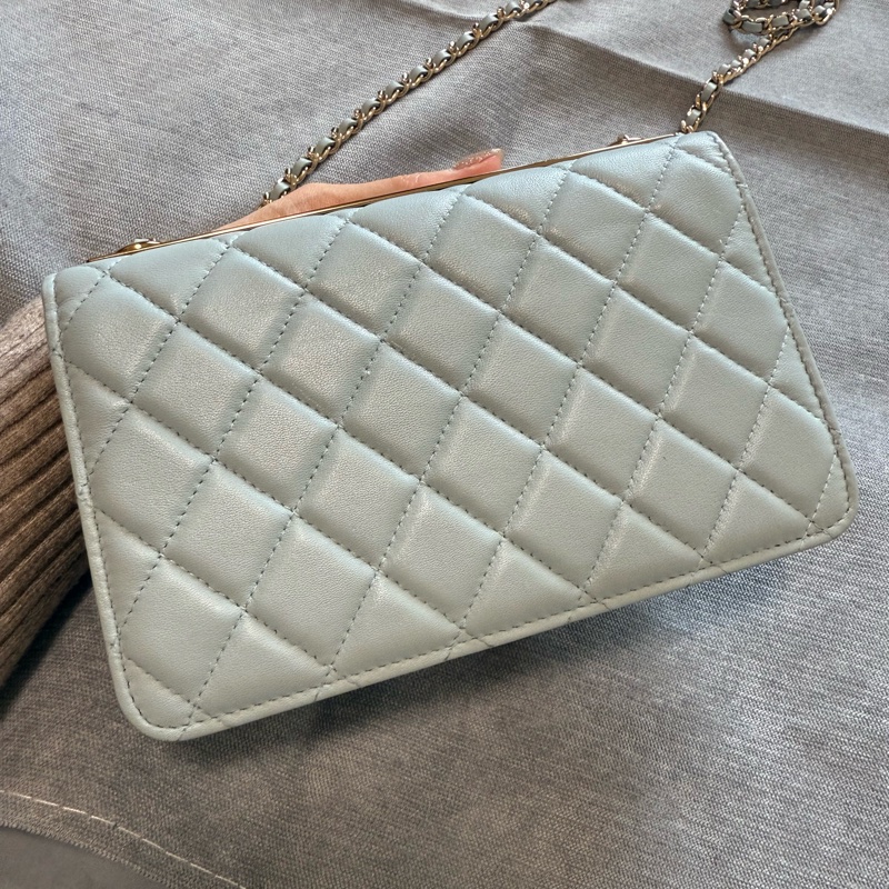 Chanel Trendy CC Woc 霧霾藍 有購證（影本）-1