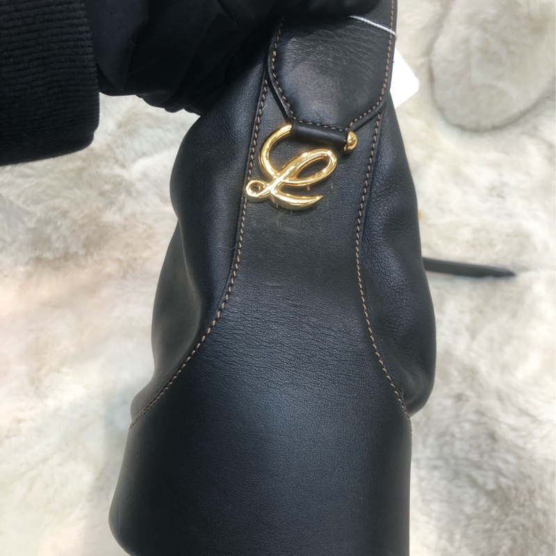 Loewe 黑色小拳師 Hobo 單肩袋 XC293-2