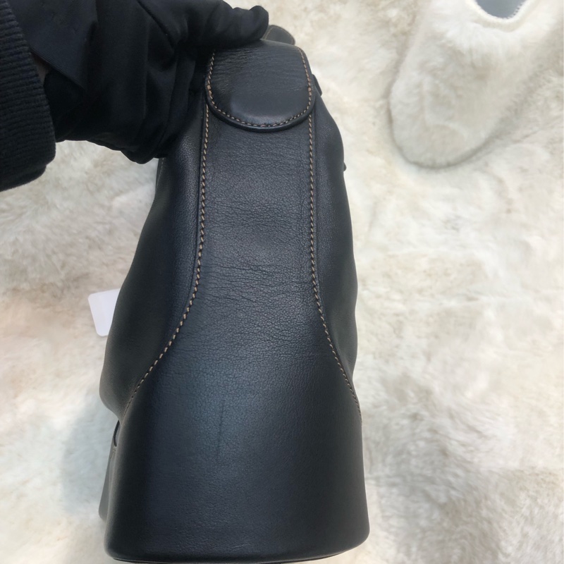 Loewe 黑色小拳師 Hobo 單肩袋 XC293-3