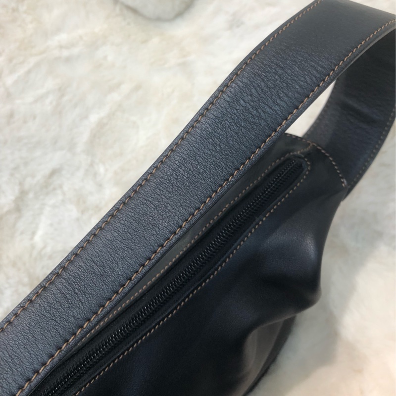 Loewe 黑色小拳師 Hobo 單肩袋 XC293-10