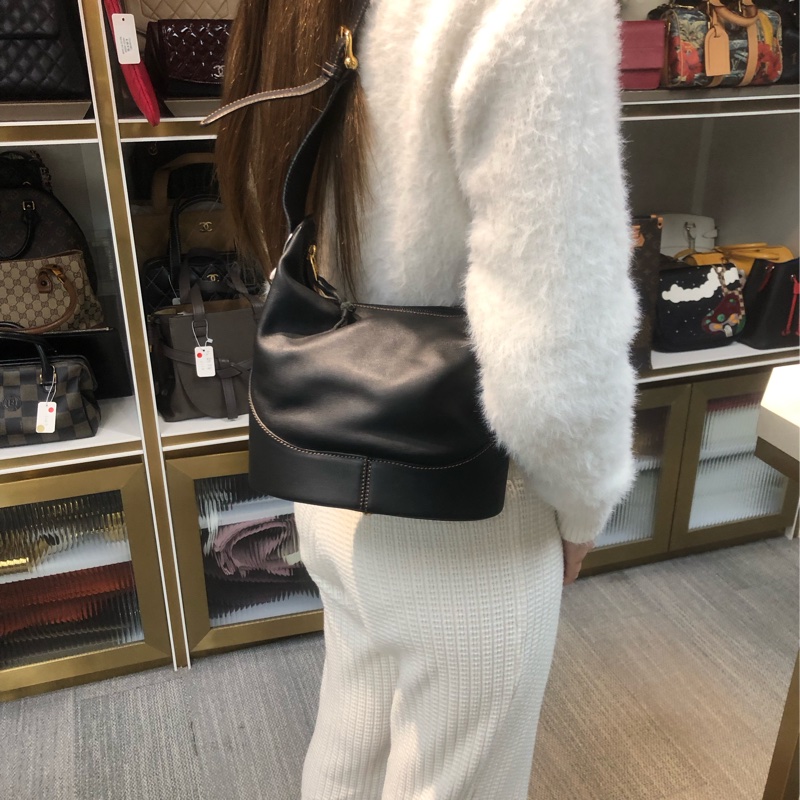 Loewe 黑色小拳師 Hobo 單肩袋 XC293-11
