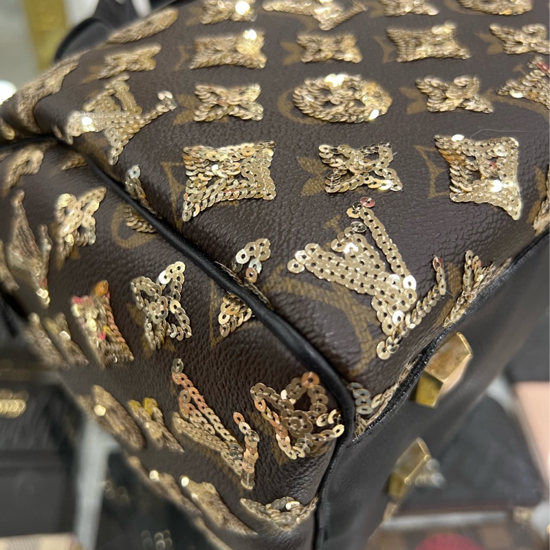 東區正精品㊣LV M40244 SPEEDY 原花黑色皮革金色亮片拉鍊手提把金釦波士頓包 RZ4127-14