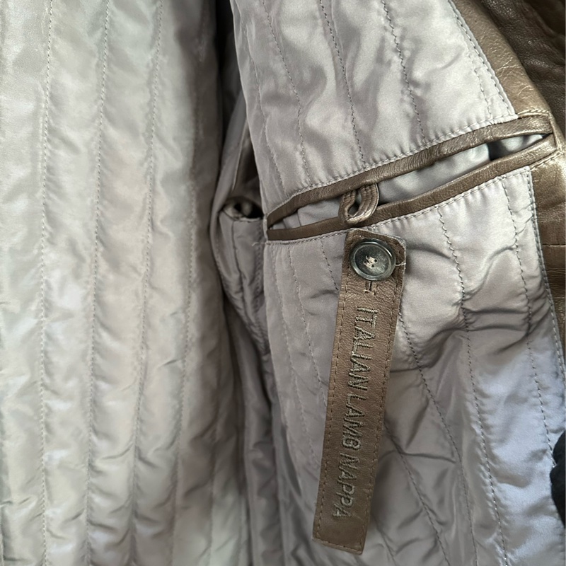 BOSS 茶色皮衣-16