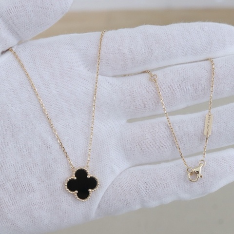 99新，VCA梵克雅寶Vintage Alhambra項鍊，中號18K黃金縞瑪瑙，