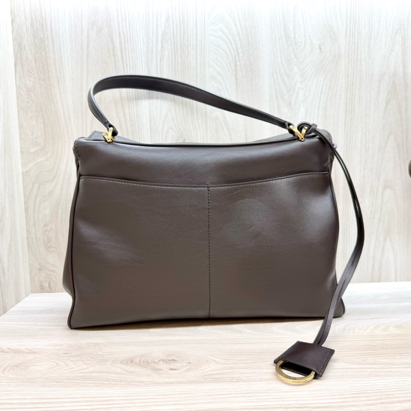 巴黎世家 超值✨咖色牛皮Rodeo中款肩背包-1