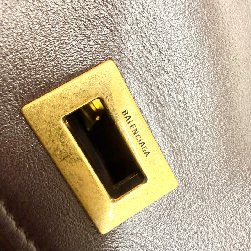 巴黎世家 超值✨咖色牛皮Rodeo中款肩背包-13