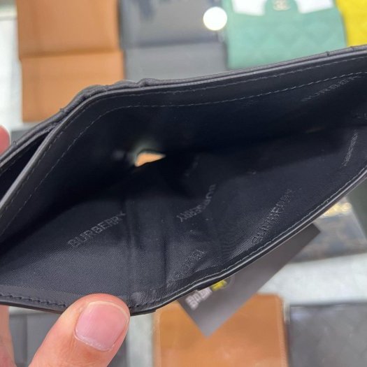 東區正精品㊣BURBERRY 8062372 全新黑色全皮金色TB釦子拉鍊三折零錢短夾 RZ4092-3