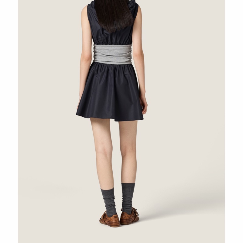 Miu Miu 女士 無袖連衣裙IT-36 IT-38 IT-40 IT-42 IT-44碼模特身高177CM，穿著38碼-2