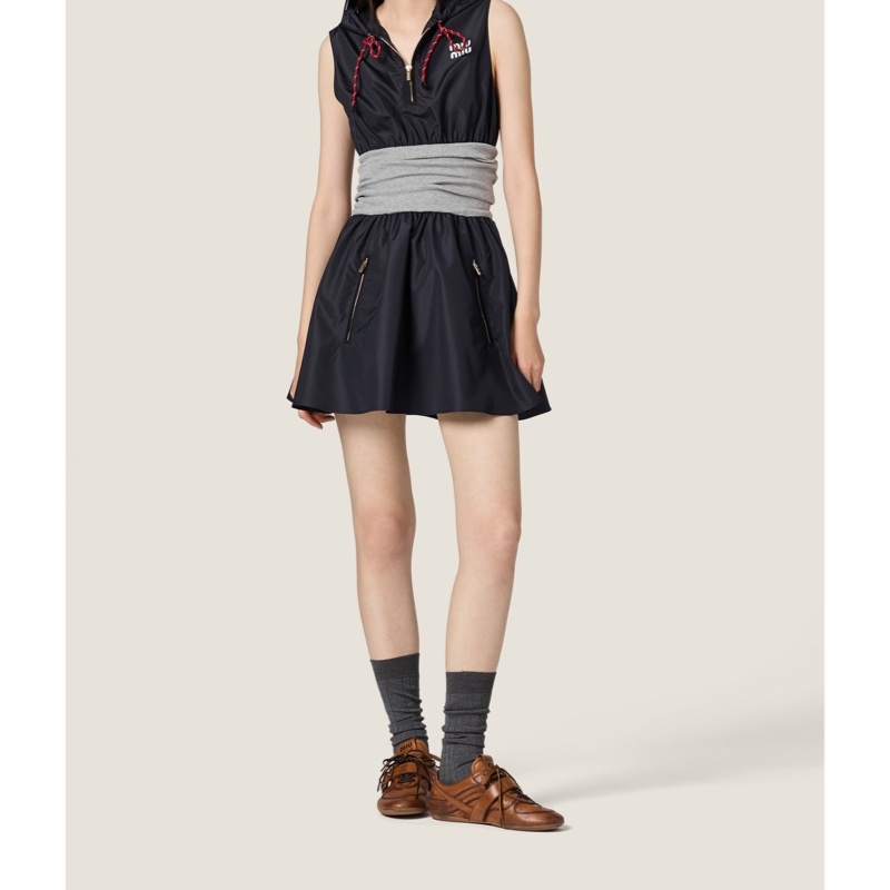 Miu Miu 女士 無袖連衣裙IT-36 IT-38 IT-40 IT-42 IT-44碼模特身高177CM，穿著38碼-4