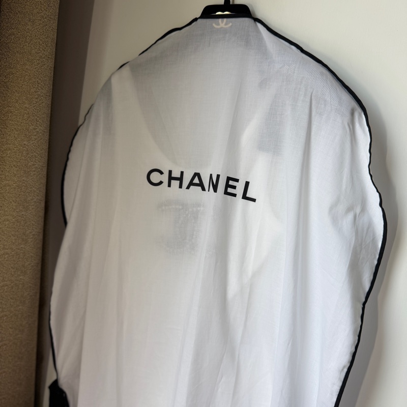 CHANEL 香奈兒【24P 春夏預告】 白色蝴蝶結背心 TOP P76767-5