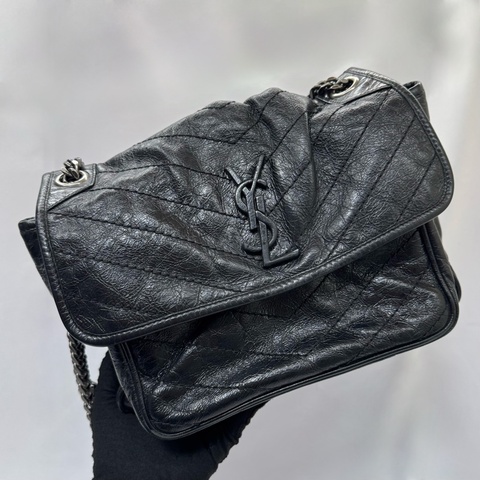 聖羅蘭 　YSL Niki 中號黑色鏈條翻蓋包