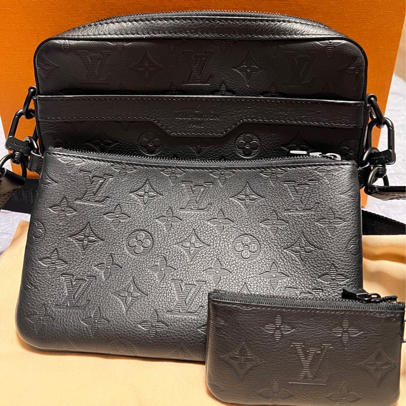 Louis Vuitton 路易威登 M46602 經典Trio系列Monogram壓花皮革三合一斜背郵差包(黑色)-5