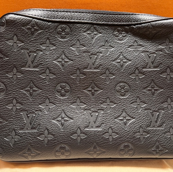 Louis Vuitton 路易威登 M46602 經典Trio系列Monogram壓花皮革三合一斜背郵差包(黑色)-6