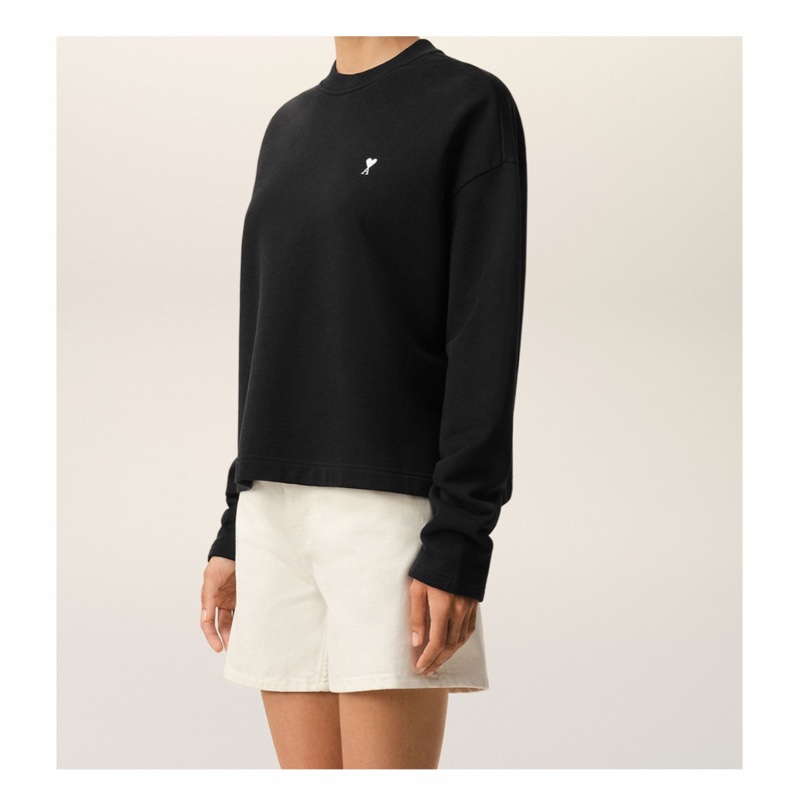 Ami Paris 女士 短款衛衣XXS XS S M L XL碼模特身高 175 CM，身穿 S 碼。-1