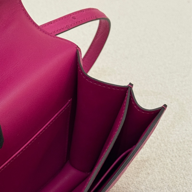 Hermes Constance 19-18