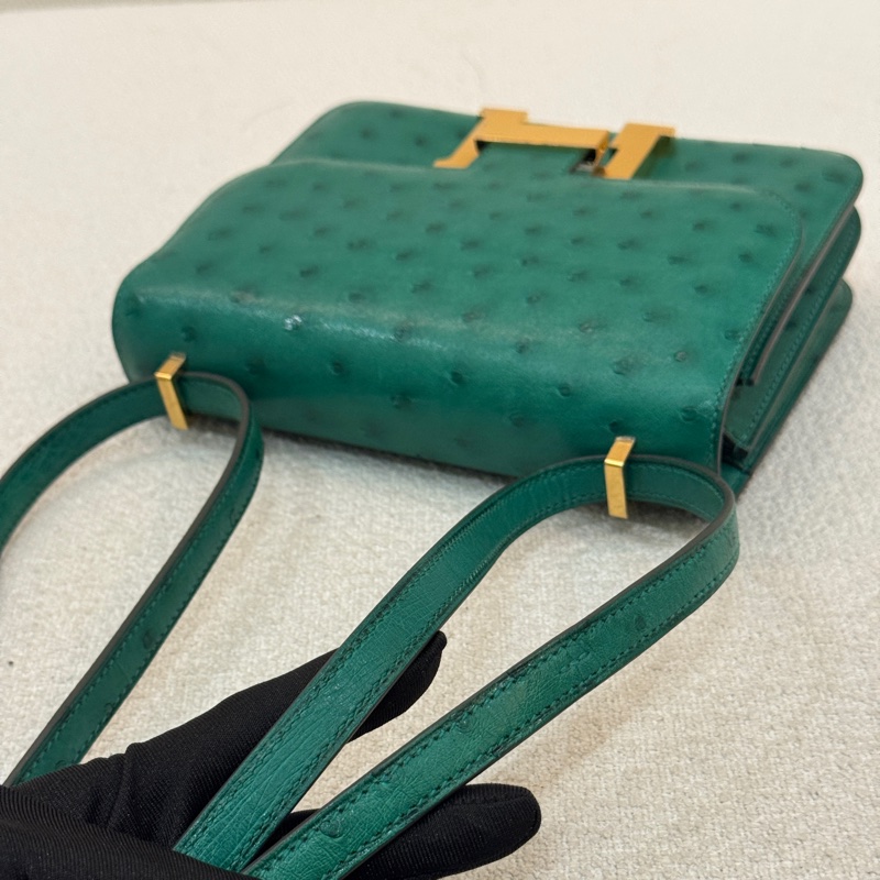 Hermes Constance 19-4