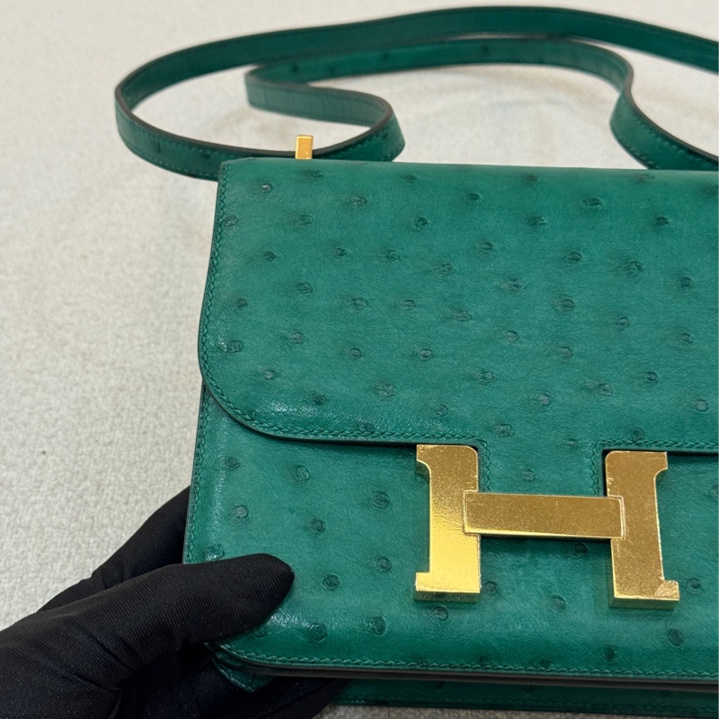 Hermes Constance 19-7