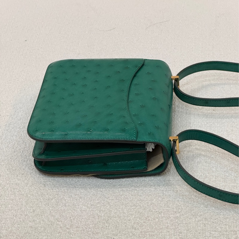 Hermes Constance 19-9