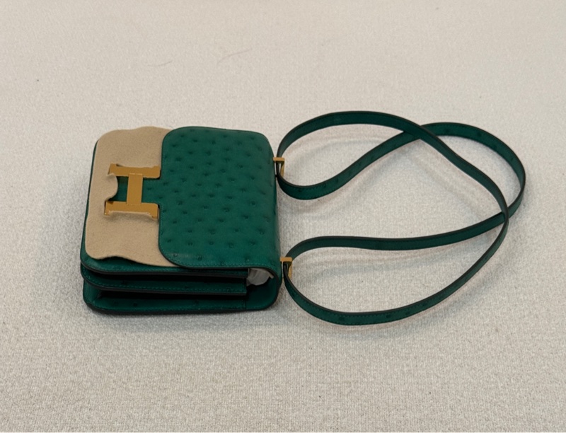 Hermes Constance 19-12