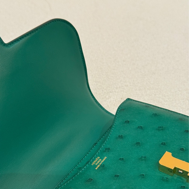 Hermes Constance 19-14