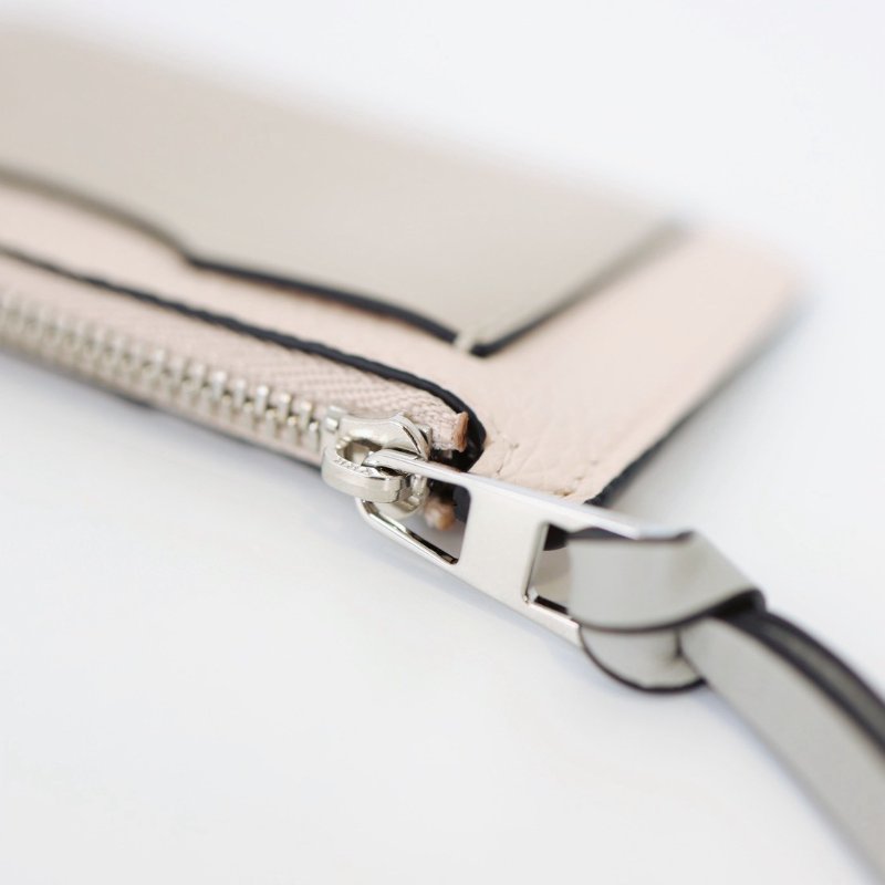 全新Loewe 拉鍊卡包酪梨綠-4