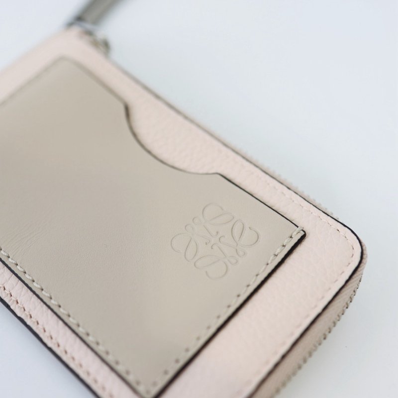 全新Loewe 拉鍊卡包酪梨綠-12