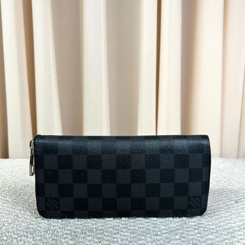 LV路易威登黑棋盤格拉鏈長款錢包 卡位多 容量足 日常實用百搭-1