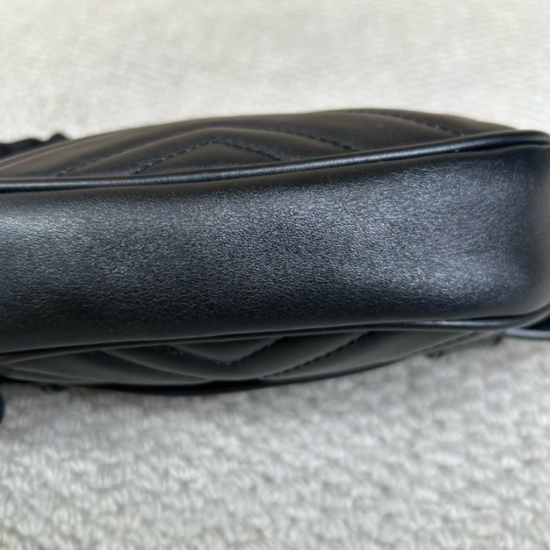 Gucci古馳黑色GG Marmont系列馬蒙胸包腰包 經典黑金配色 皮質軟 手感好 肩帶可拆卸 也可當手包使用 多種背法 日常百搭-10