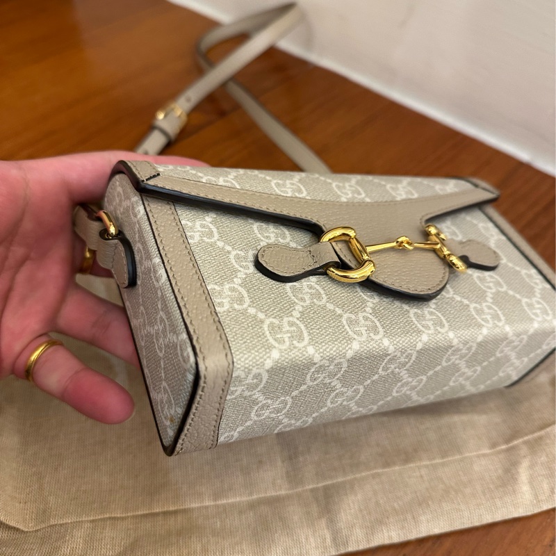 GUCCI 燕麥色PVC 1955小相機包 超好看💕-3
