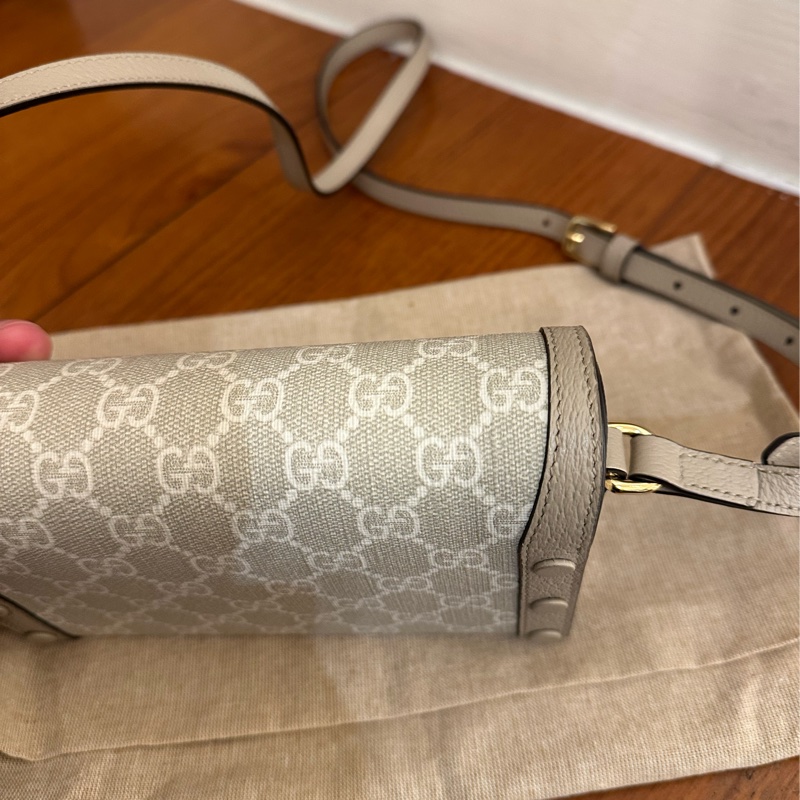 GUCCI 燕麥色PVC 1955小相機包 超好看💕-8