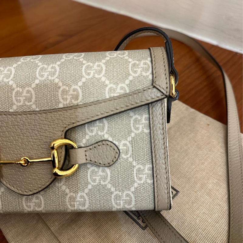 GUCCI 燕麥色PVC 1955小相機包 超好看💕-10