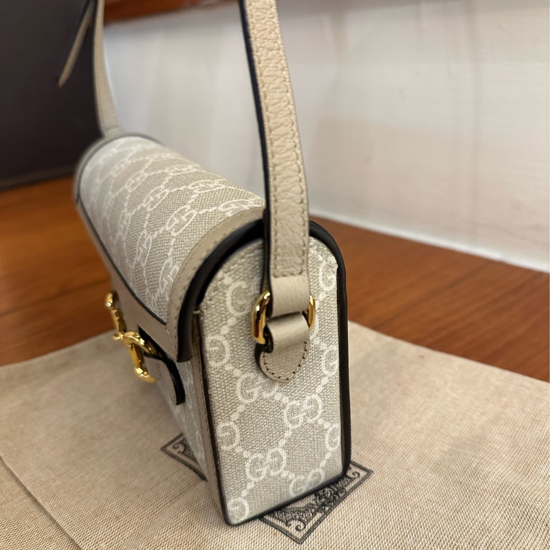 GUCCI 燕麥色PVC 1955小相機包 超好看💕-12