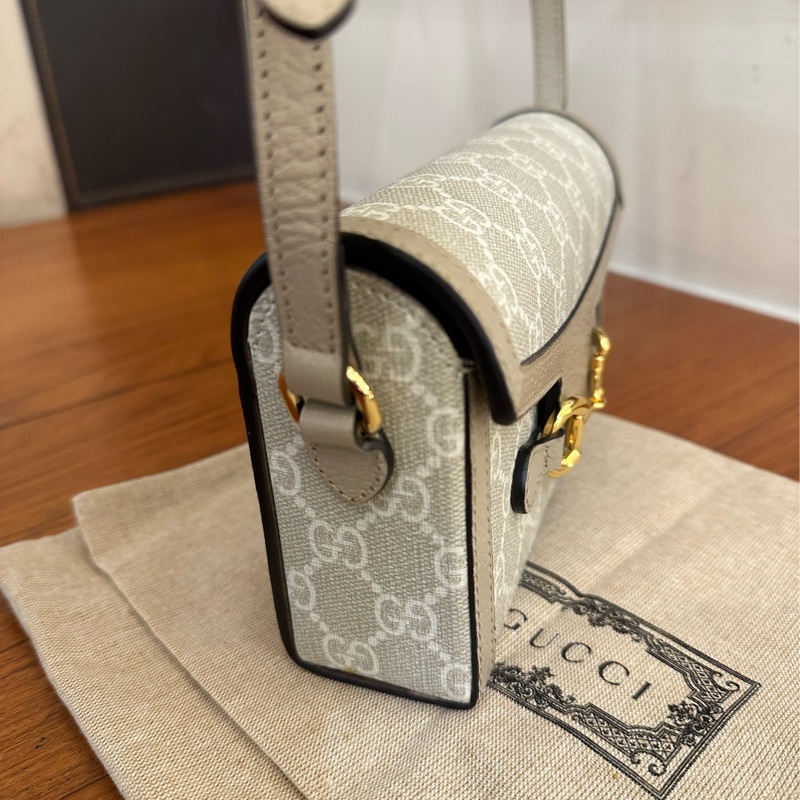 GUCCI 燕麥色PVC 1955小相機包 超好看💕-13