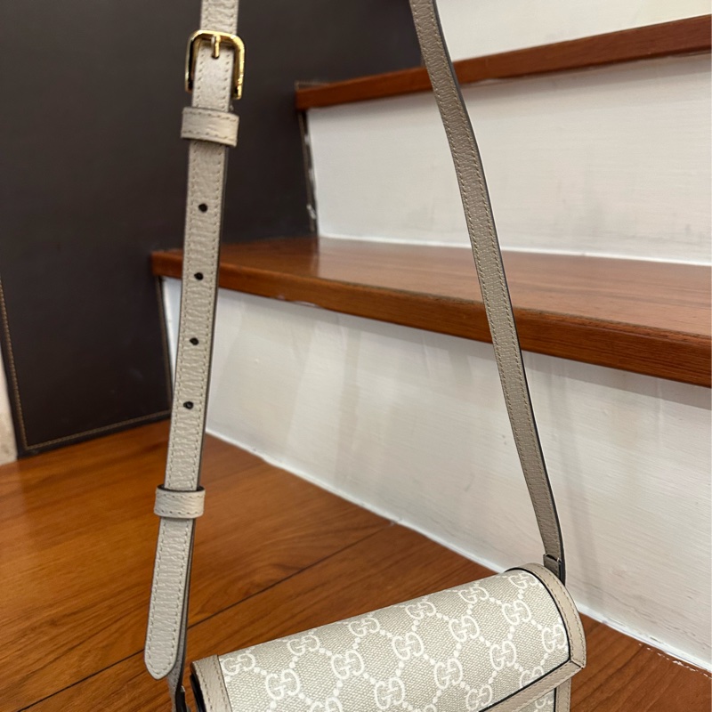 GUCCI 燕麥色PVC 1955小相機包 超好看💕-15