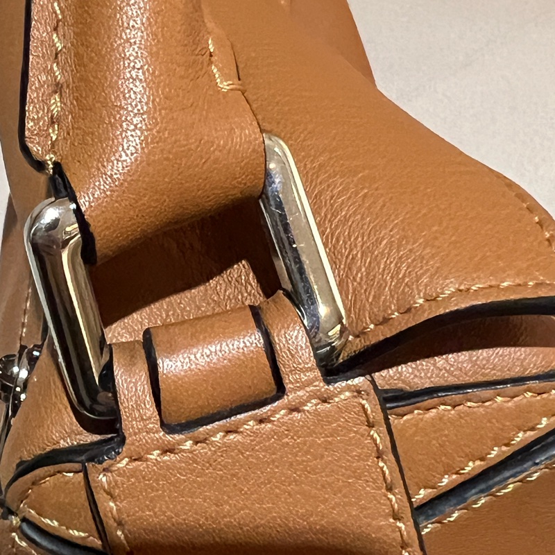 Loewe small puzzle-5