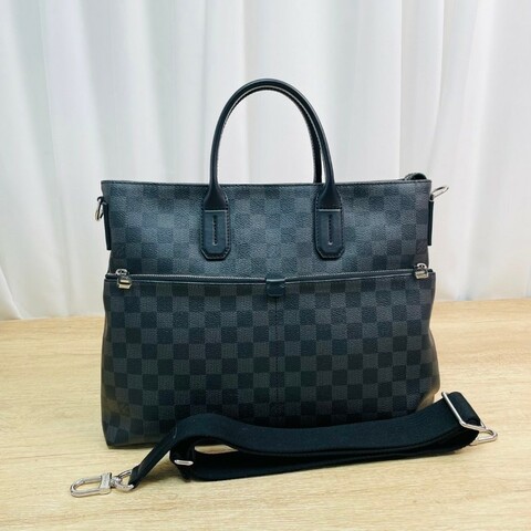 LV  路易威登 黑灰棋盤格手提公文包 單肩斜挎包 經典款 適合商務出差 超級實用