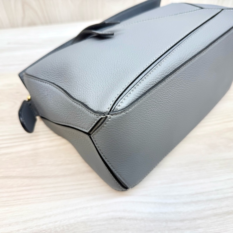 Loewe✨藍灰色小號puzzle-8