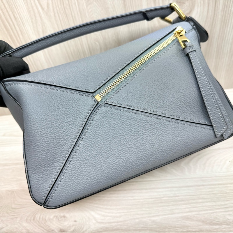 Loewe✨藍灰色小號puzzle-18