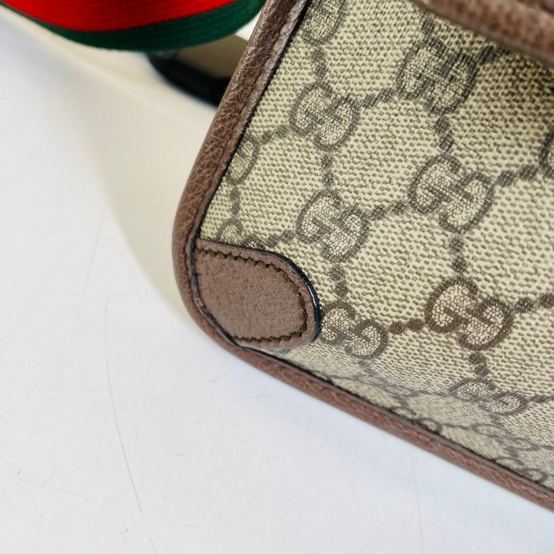 專櫃價3.6折！Gucci古馳  經典虎頭腰包 男女同款 包身立體 百搭不挑衣服 自重很輕  超多明星同款-8