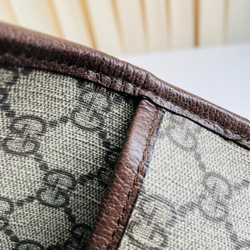 專櫃價3.6折！Gucci古馳  經典虎頭腰包 男女同款 包身立體 百搭不挑衣服 自重很輕  超多明星同款-11