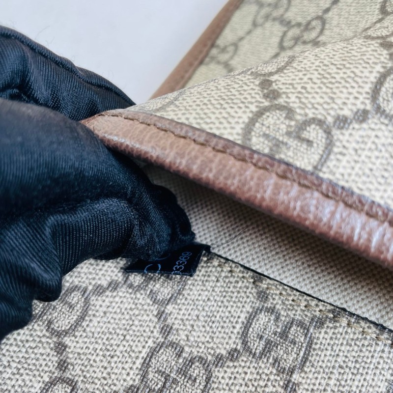 專櫃價3.6折！Gucci古馳  經典虎頭腰包 男女同款 包身立體 百搭不挑衣服 自重很輕  超多明星同款-18