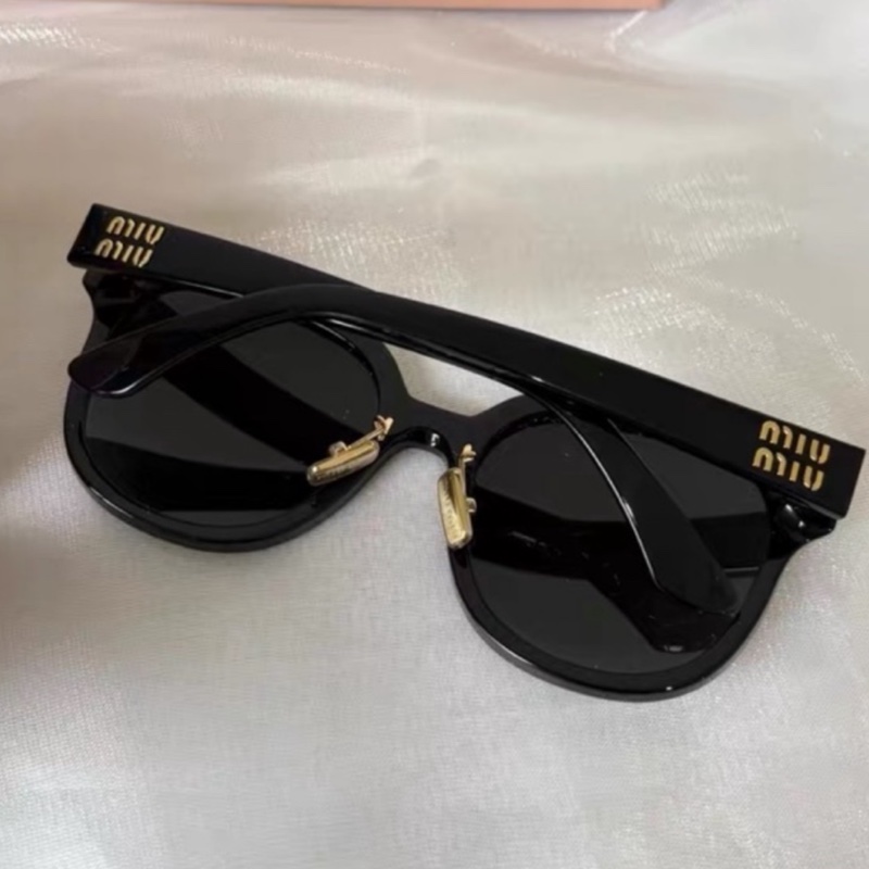 全新代購！ Miumiu 方框墨鏡 鼻托 SMU01ZS-5