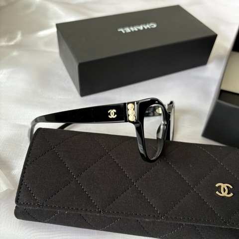 全新代購！Chanel 香奈兒 貓眼 珍珠鏡框 眼鏡 平光鏡 53碼
