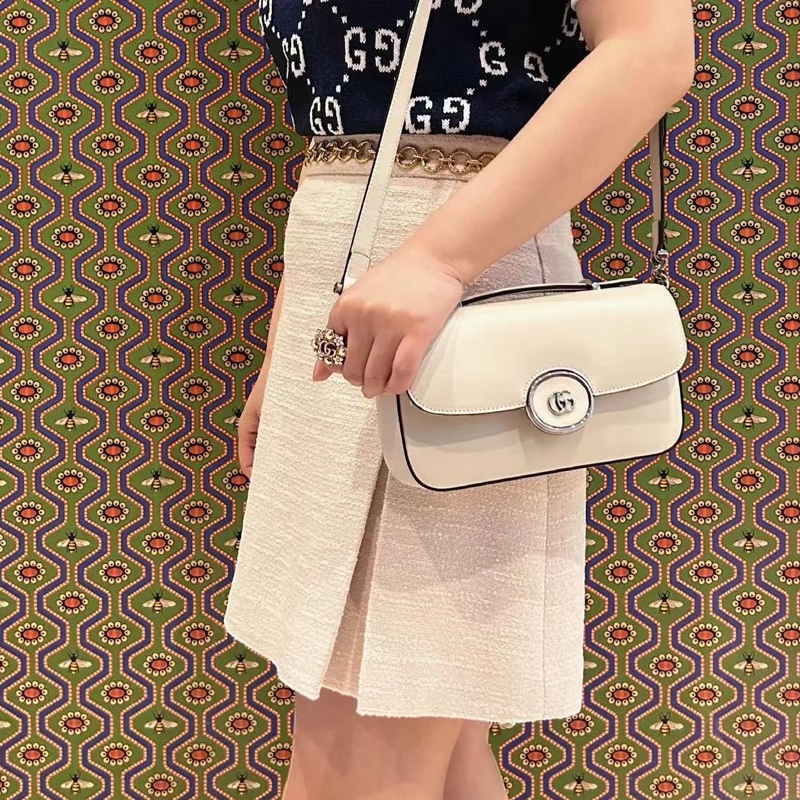 莉亞精品♡Gucci Petite gg logo斜背包白 二手美包-1