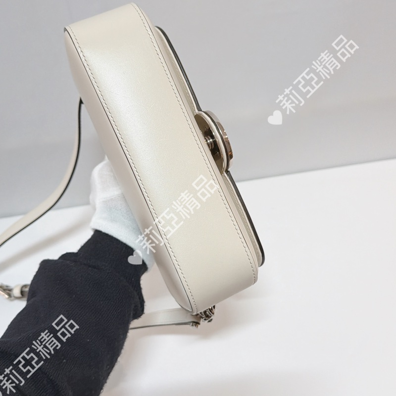 莉亞精品♡Gucci Petite gg logo斜背包白 二手美包-5