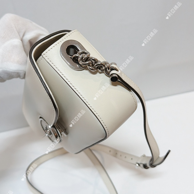 莉亞精品♡Gucci Petite gg logo斜背包白 二手美包-7