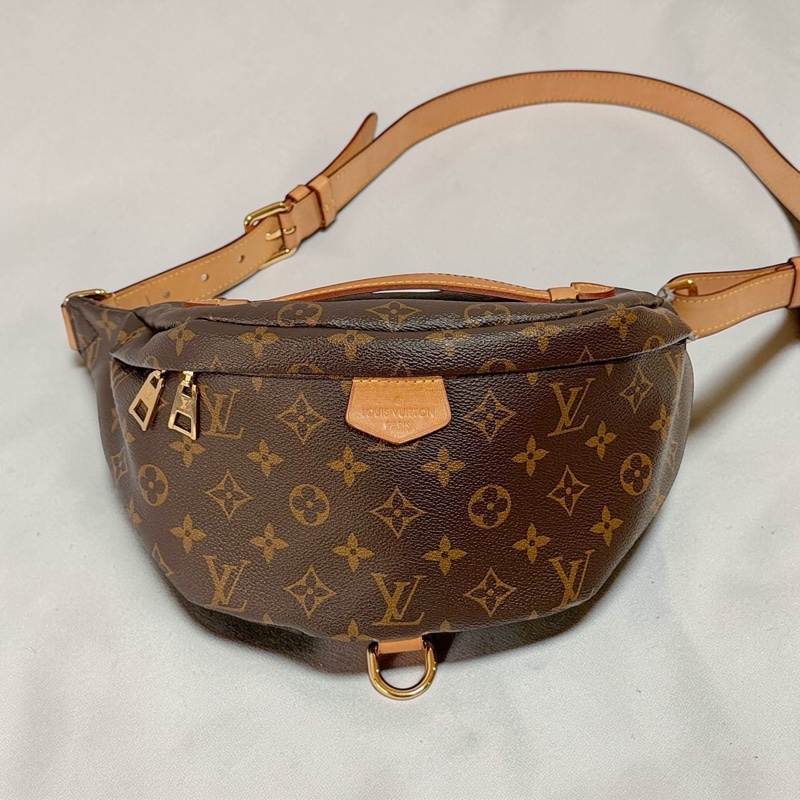 莉亞精品♡Lv M43644 絕版胸包 二手-0