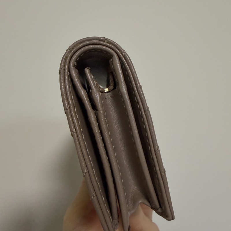 Gucci 深奶茶牛皮金釦mini 短夾-2