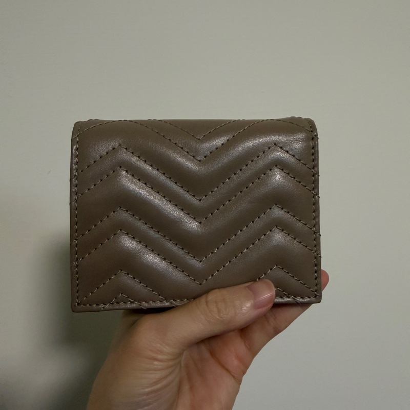 Gucci 深奶茶牛皮金釦mini 短夾-4